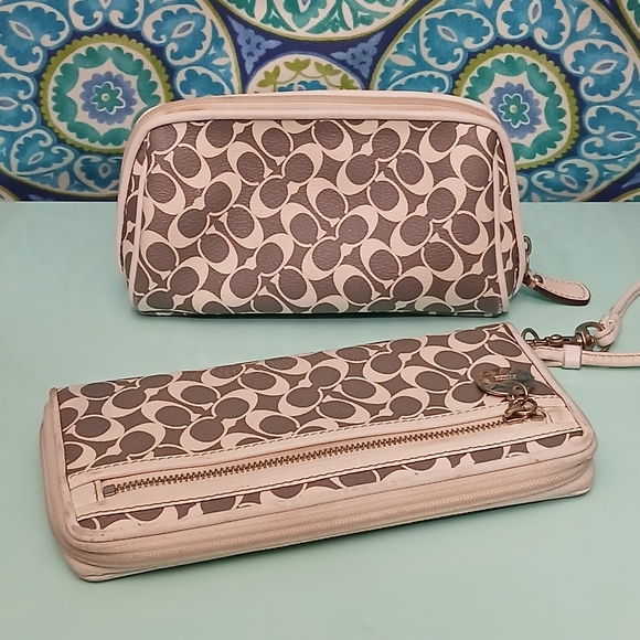 Coach Leather Wallet and Cosmetic Pouch Set - Picture 2 of 14